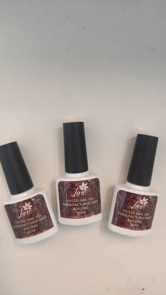 Esmalte em gel - rosa escuro. Vermelho. Bordo